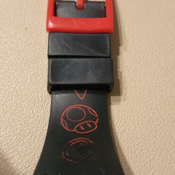 🦋10/$20🦋 Super Mario by Accutime Red/Black Flashing Lights LCD Boy's Watch - Picture 4 of 6